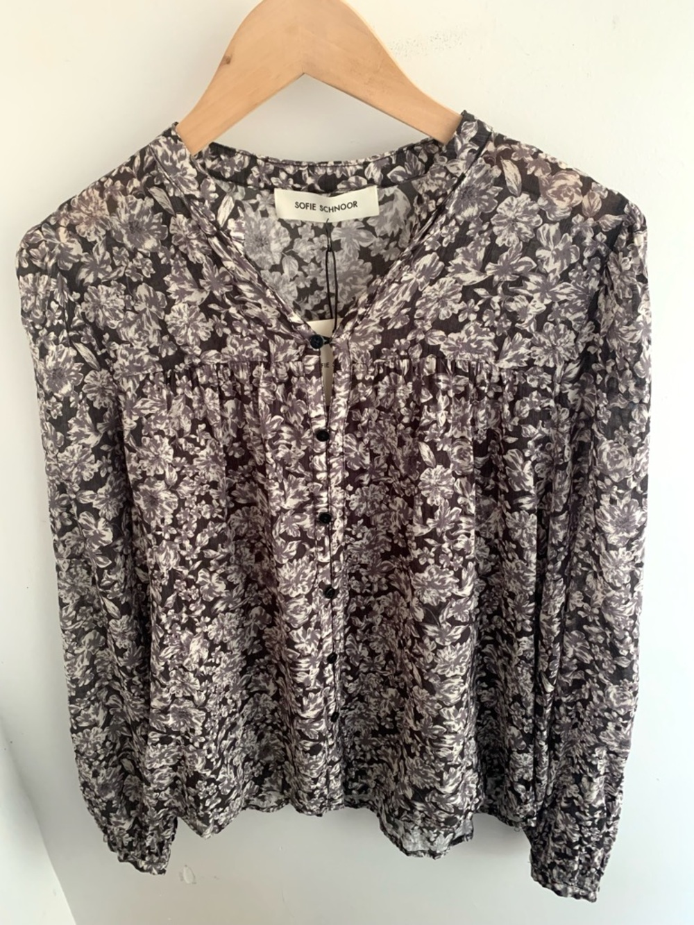 Black & White Floral Button-Front Blouse